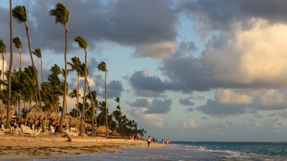 Honeymoon Nights — Private Dinner On The Sand